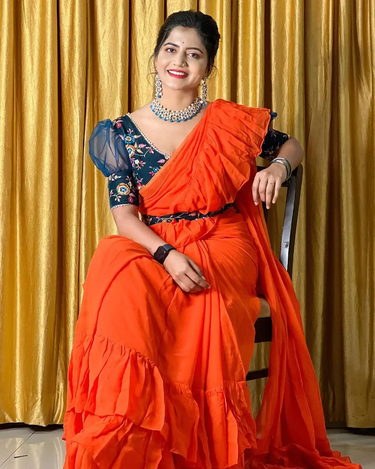 INDIAN TV ACTRESS SHIVA JYOTHI STILLS IN TRADITIONAL ORANGE SAREE